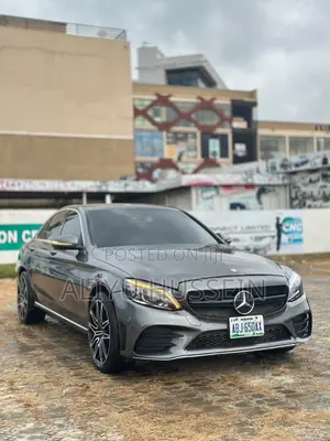 Mercedes-Benz C300 2016 Gray