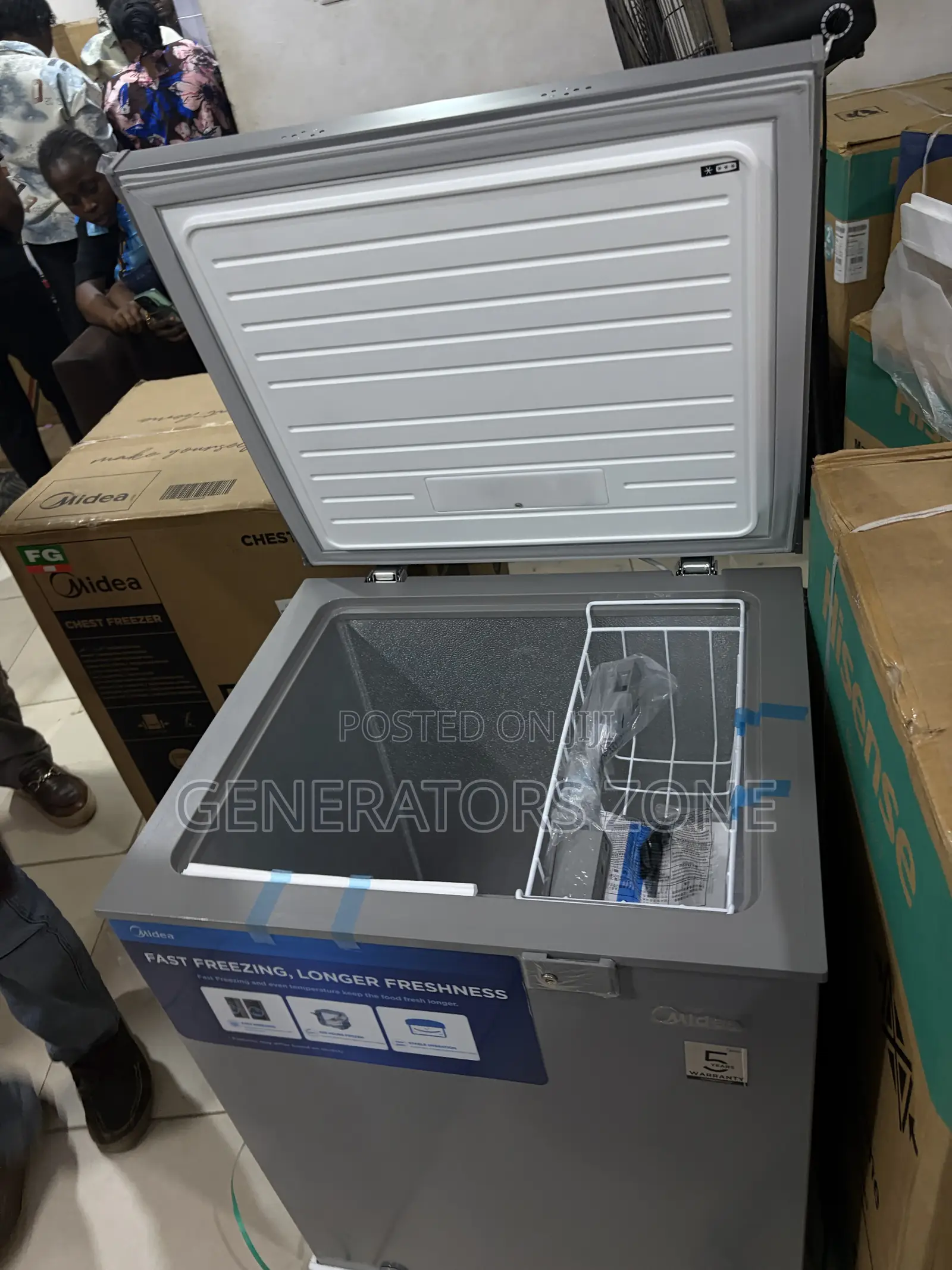 Midea 142L Chest Freezer With Stable Cooling Performance