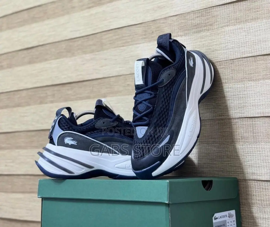 Lacoste Odyssa Sneakers