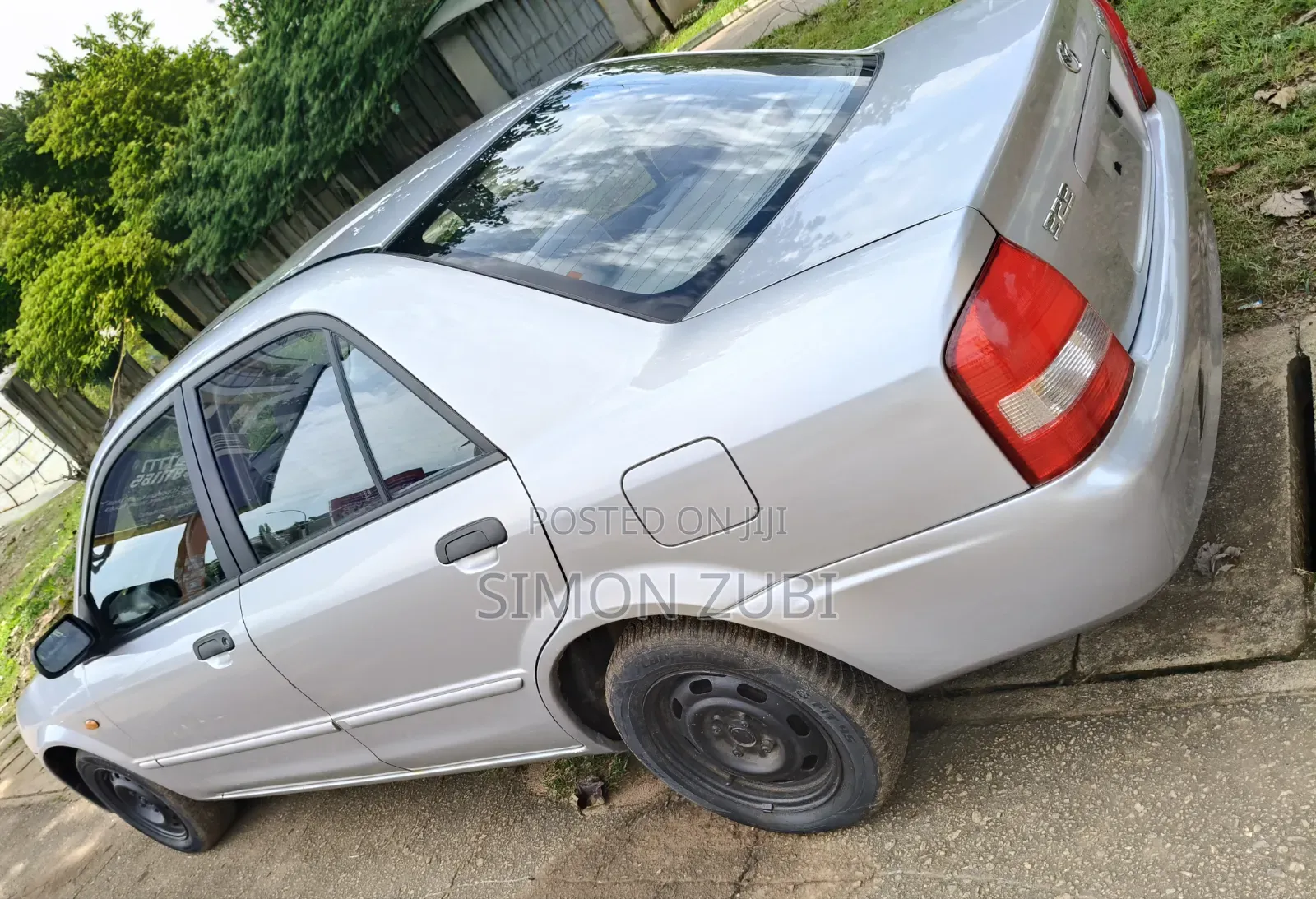 Mazda 323 1.6 2002 Silver