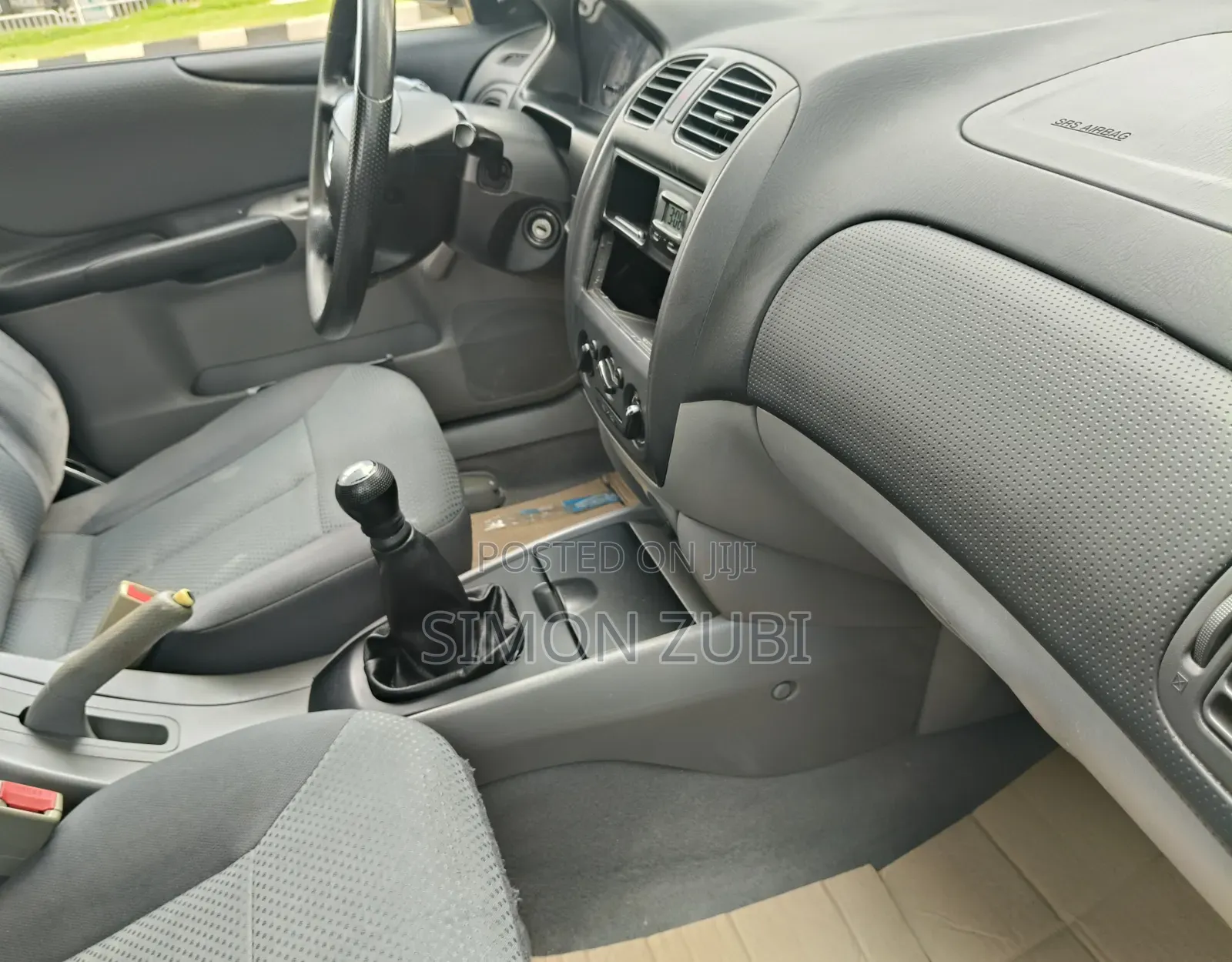 Mazda 323 1.6 2002 Silver