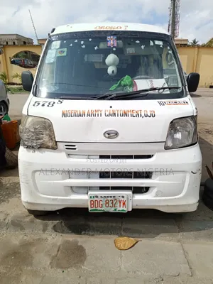 Daihatsu Hijet 2005 White
