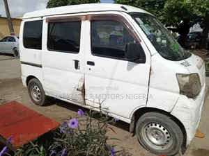 Daihatsu Hijet 2005 White