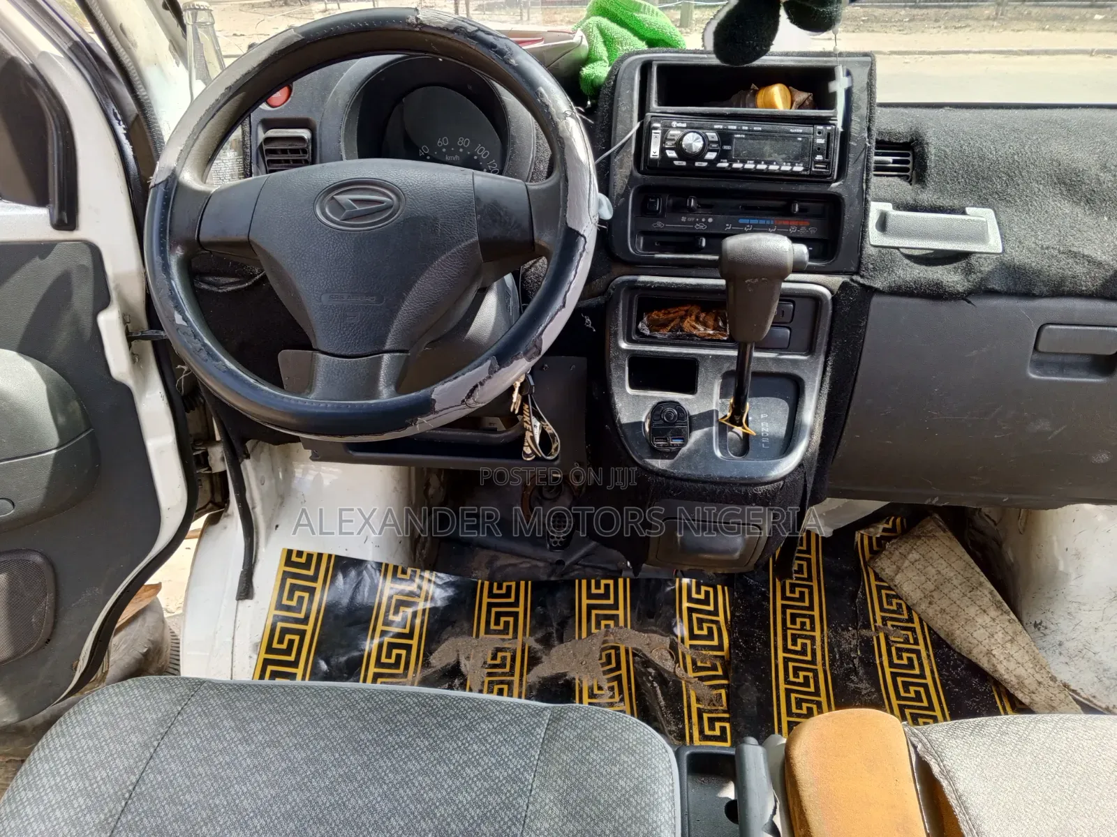 Daihatsu Hijet 2005 White