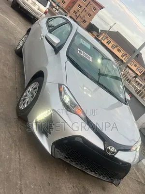 Toyota Corolla 2018 Silver