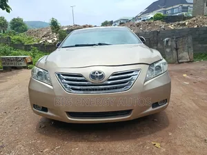 Toyota Camry 2009 Gold