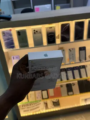 New Apple iPhone 16 Plus 256 GB Green