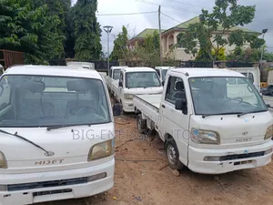 Daihatsu Hijet 2012 White
