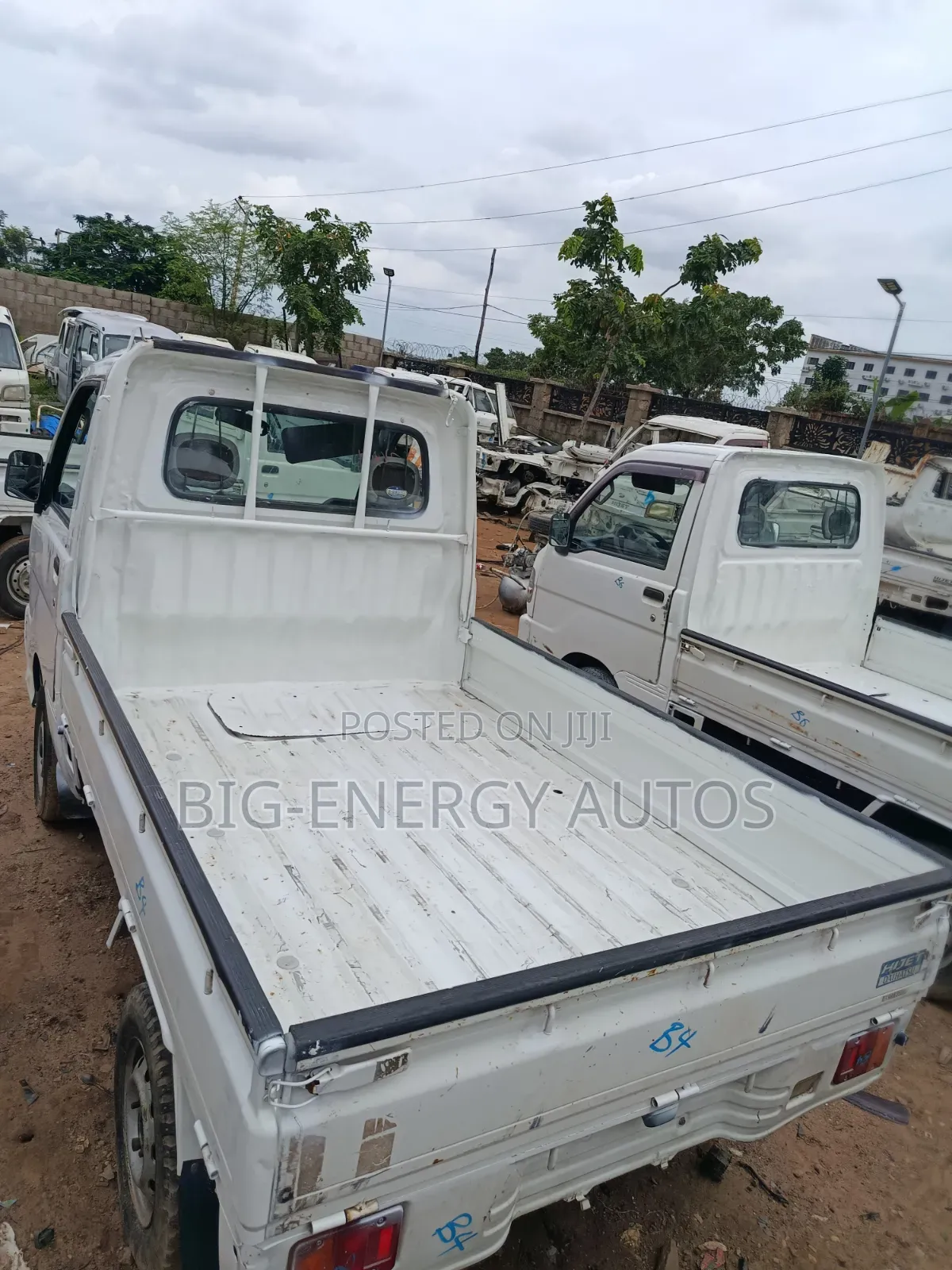 Daihatsu Hijet 2012 White