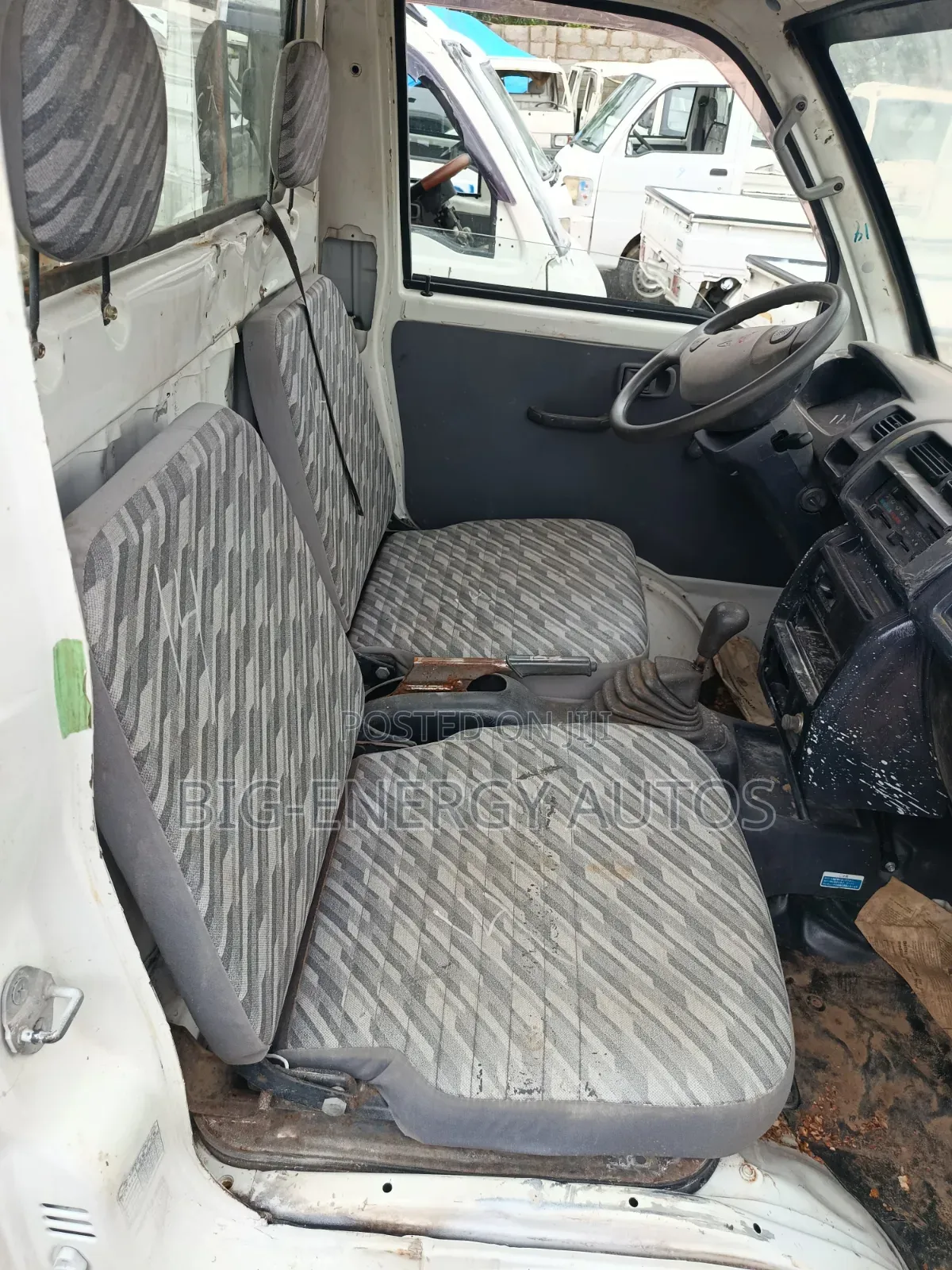 Daihatsu Hijet 2012 White