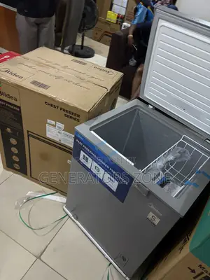 Midea 142L Chest Freezer With Convenient Storage Basket