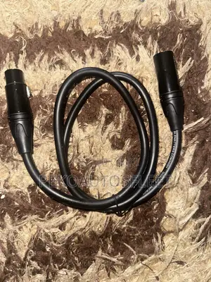 Cable Matters 3-Pin XLR Male-to-Female Professional Microphone Cable