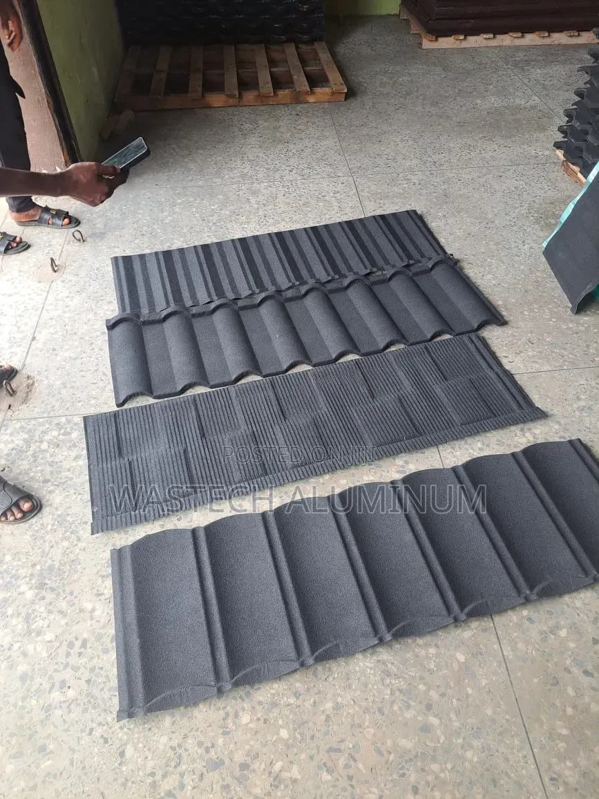Bond Roof Design