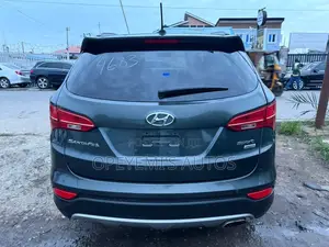 Hyundai Santa Fe 2014 Gray