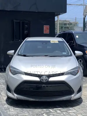 Toyota Corolla LE 4dr Sedan (1.8L 4cyl CVT) 2017 Silver