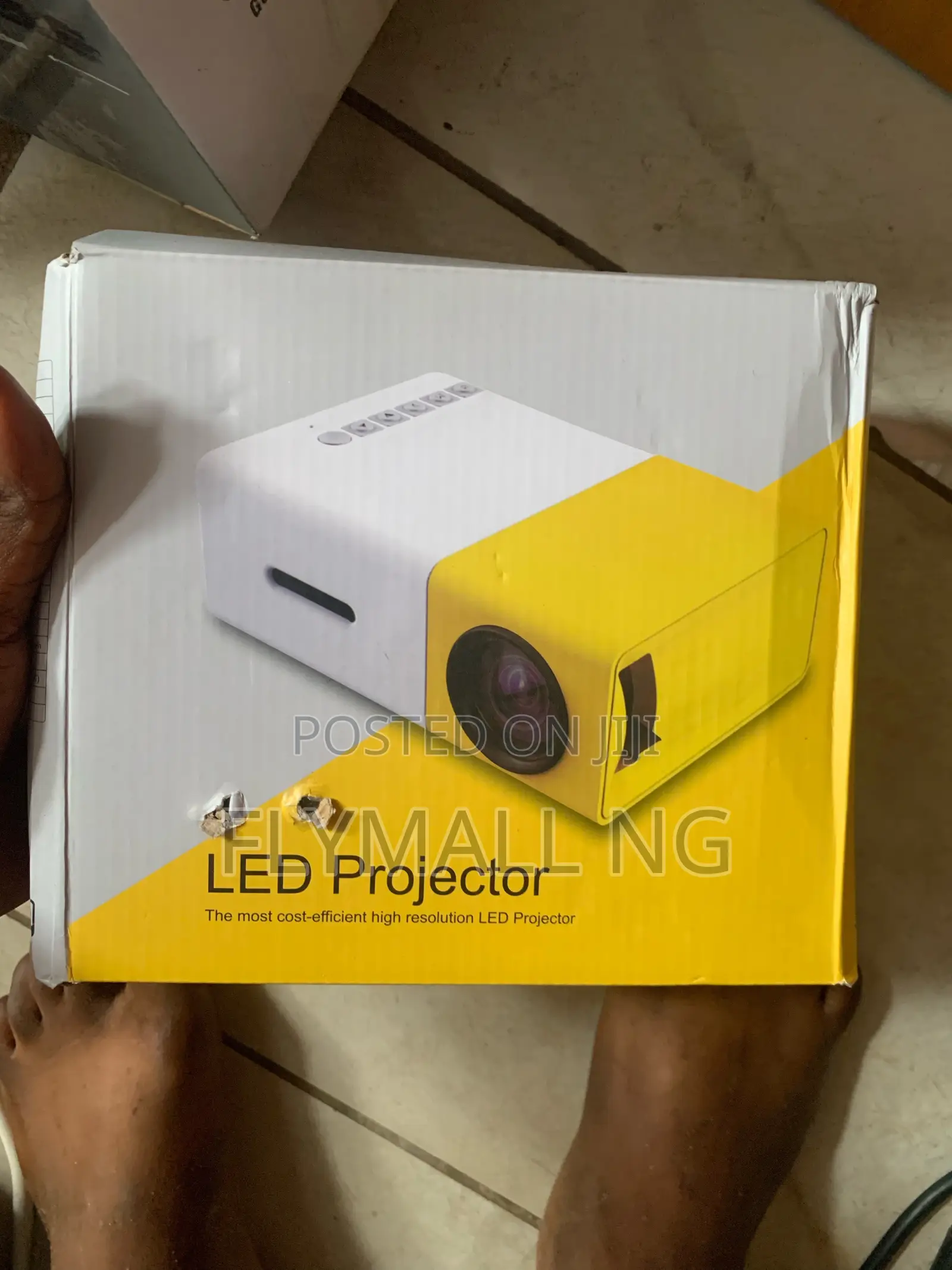YG300 Portable Mini LED Projector