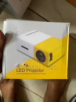 YG300 Portable Mini LED Projector