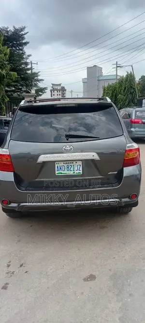 Toyota Highlander Limited 2011 Gray