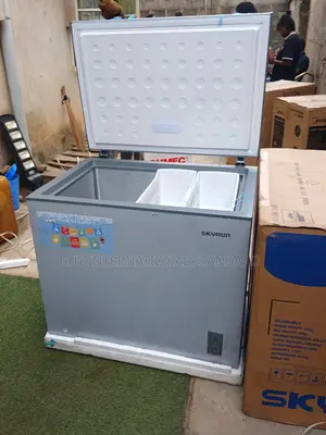 Skyrun 206L BD-206A Chest Freezer for Convenient Food Preservation