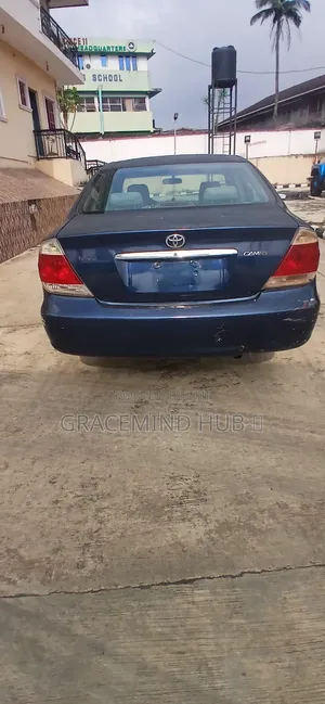 Toyota Camry 2004 Blue