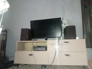 TV Stand / TV Console