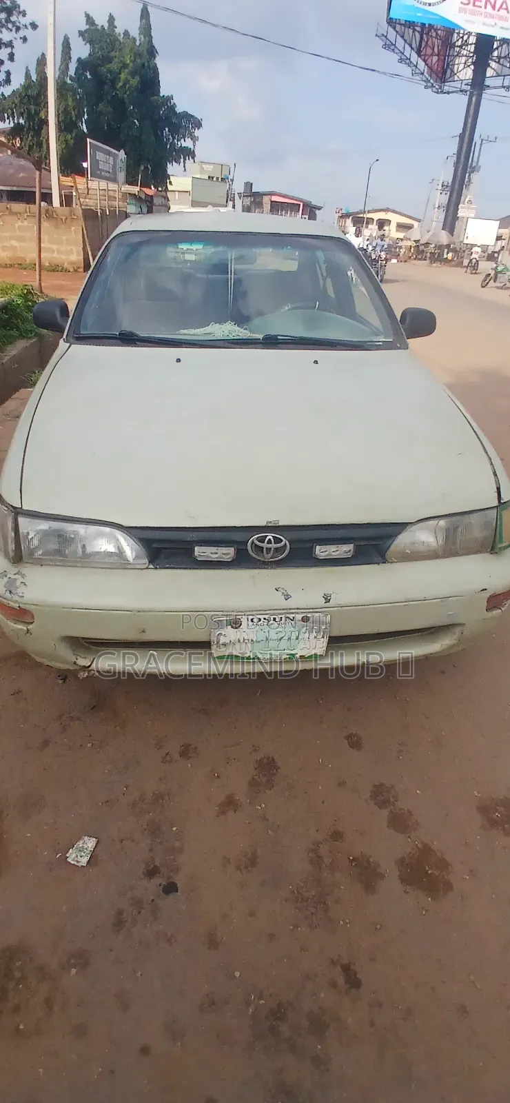 Toyota Corolla 1995 Brown