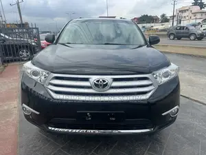 Toyota Highlander SE 2012 Black