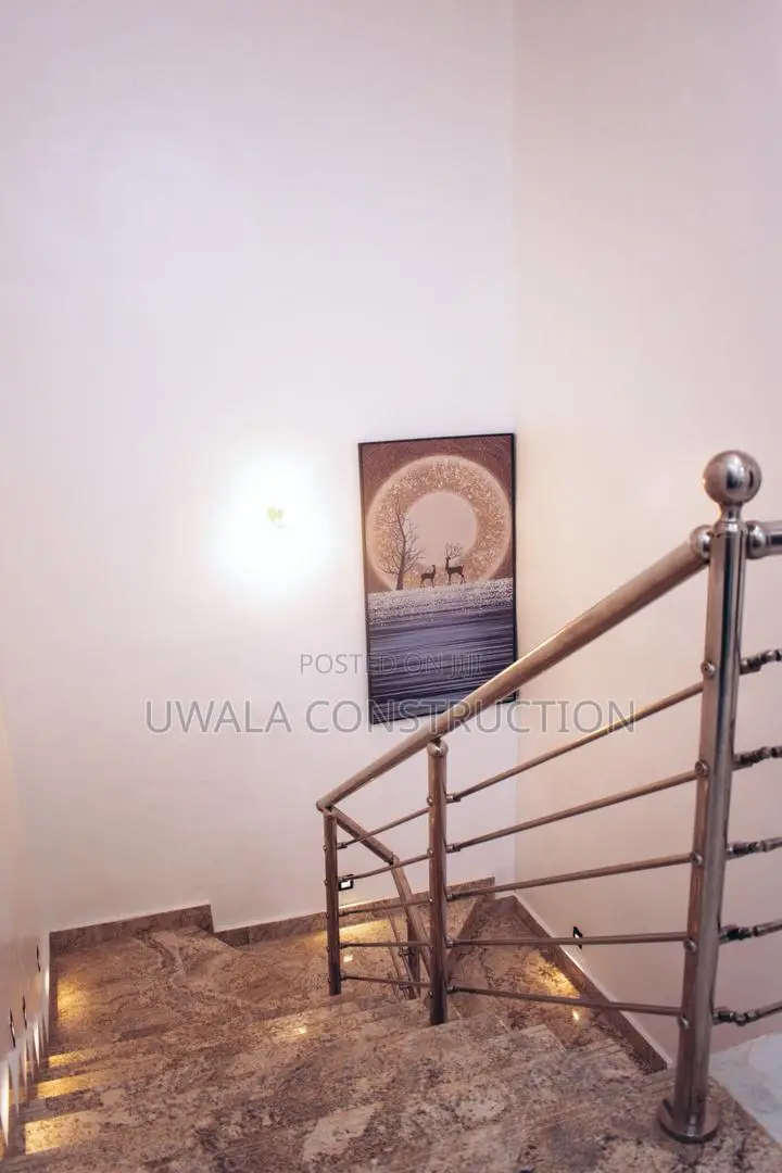 Luxury 2-Bedroom Duplex Shortlet