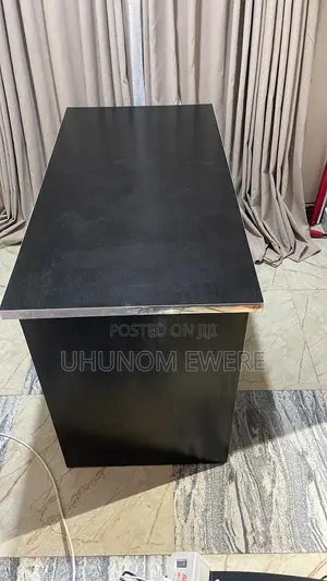 Workstation Table