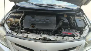 Toyota Corolla 2011 Silver
