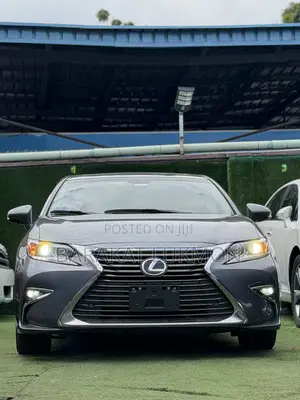 Lexus ES 350 FWD 2016