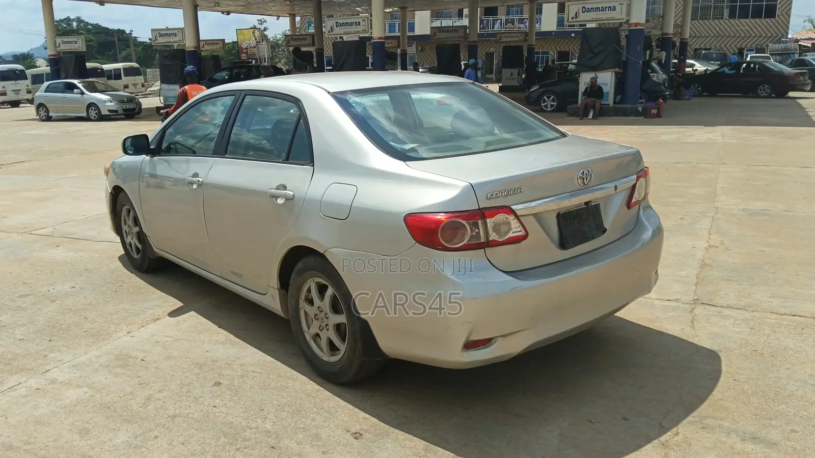 Toyota Corolla 2011 Silver