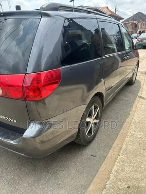 Toyota Sienna 2009 Gray