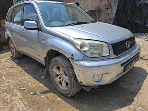 Toyota RAV4 Automatic 2002 Silver