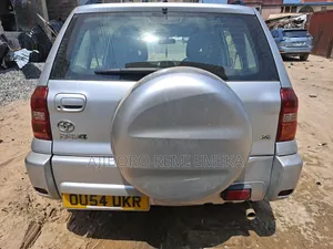 Toyota RAV4 Automatic 2002 Silver