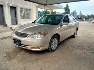 Toyota Camry 2003 Gold