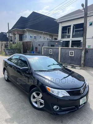 Toyota Camry SE 4dr Sedan (2.5L 4cyl 6A) 2013 Black
