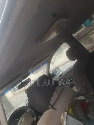 Toyota Sienna 2007 Gold
