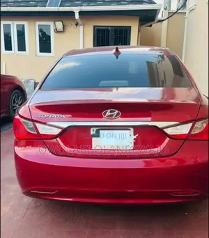 Hyundai Sonata 2011 Red