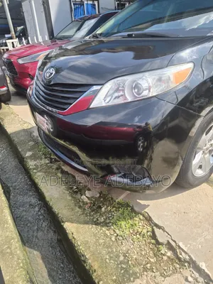 Toyota Sienna LE 7 Passenger 2012 Black