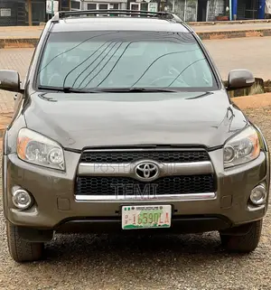 Toyota RAV4 Limited 2011 Gray