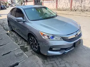 Honda Accord 2016 Silver