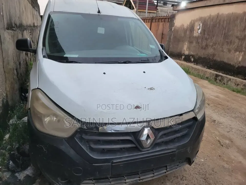 Renault Trafic 2016 White