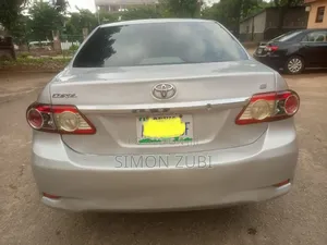 Toyota Alphard 2.4 Petrol FWD 2011 Silver
