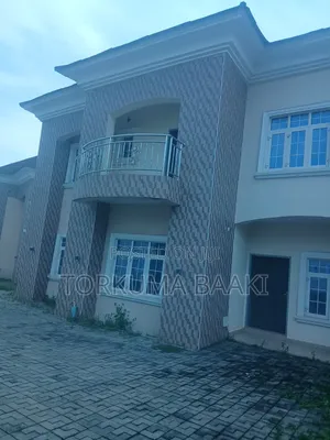4bdrm Duplex in Berger Clinic, Life Camp for rent