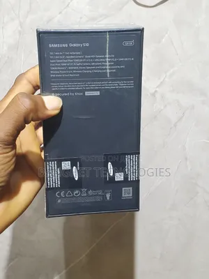 New Samsung Galaxy S10 128 GB Black