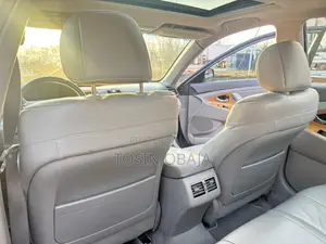 Toyota Camry XLE V6 4dr Sedan (3.5L 6cyl 6AM) 2007 Gray