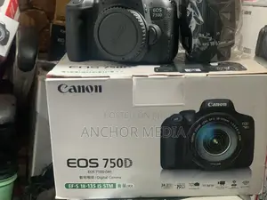 Canon Eos 750D With 18-55mm Lens