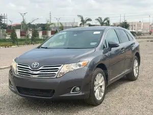Toyota Venza LE 4dr Wagon (2.7L 4cyl 6A) 2014 Gray