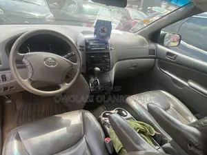 Toyota Sienna 2007 Blue